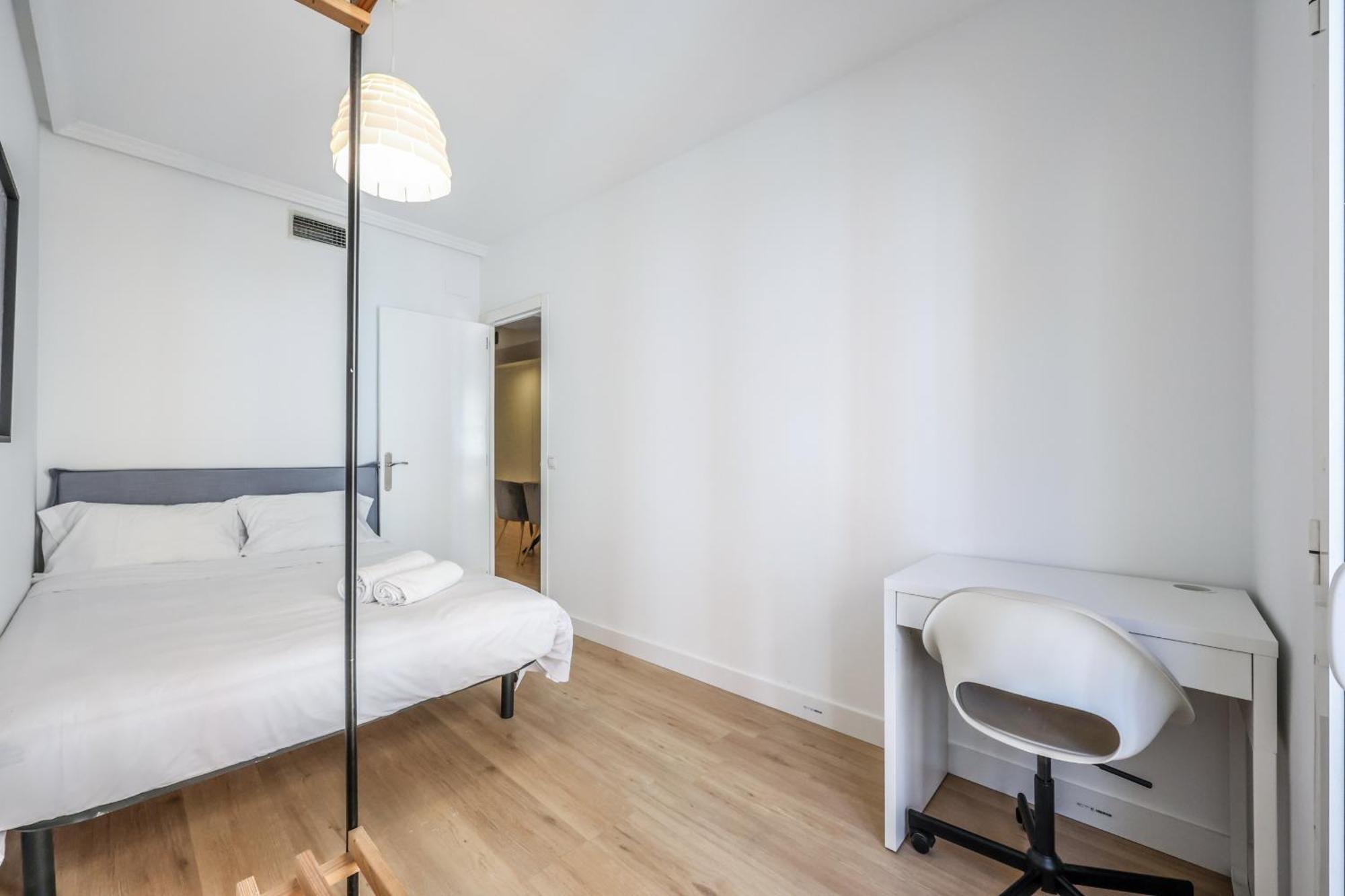 Apartamentos Reformados En Tirso De Molina Act Мадрид Екстериор снимка